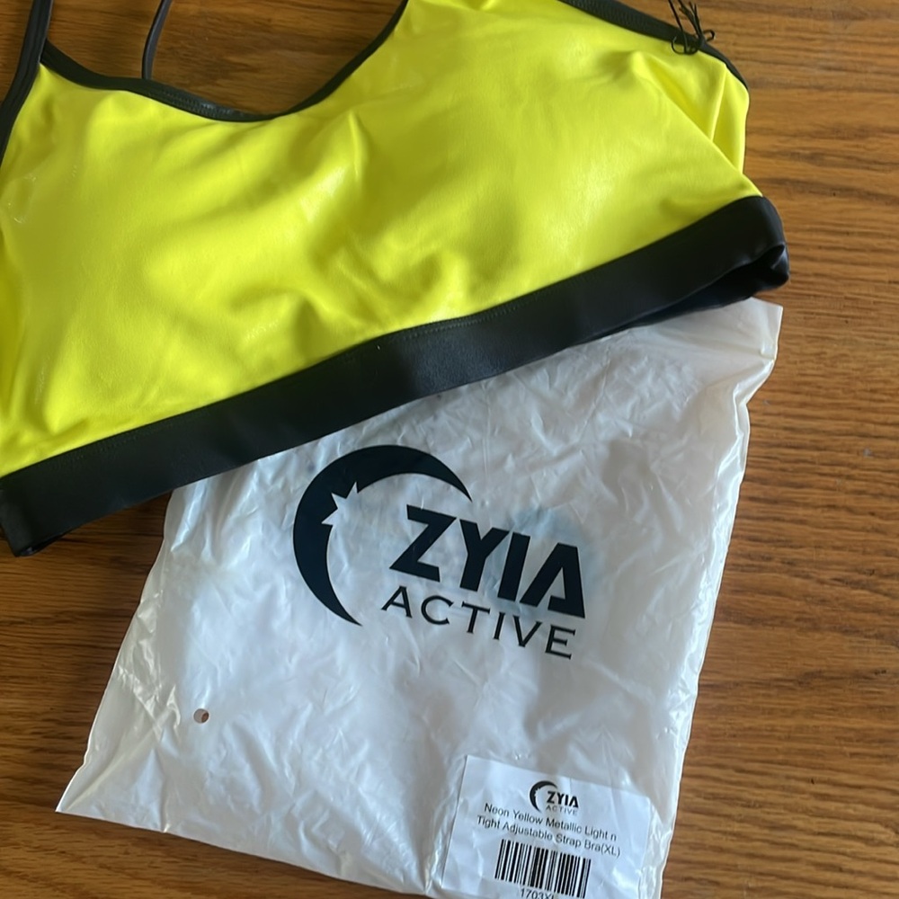ZYIA Neon Yellow Metallic Light n Tight Bra - Picture 5 of 5